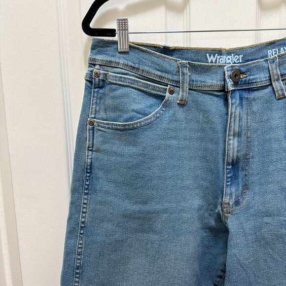 Wrangler Men's Jeans Size 34X34 Blue Free To Stretch Relax Fit Casual Denim NEW - Picture 3 of 16